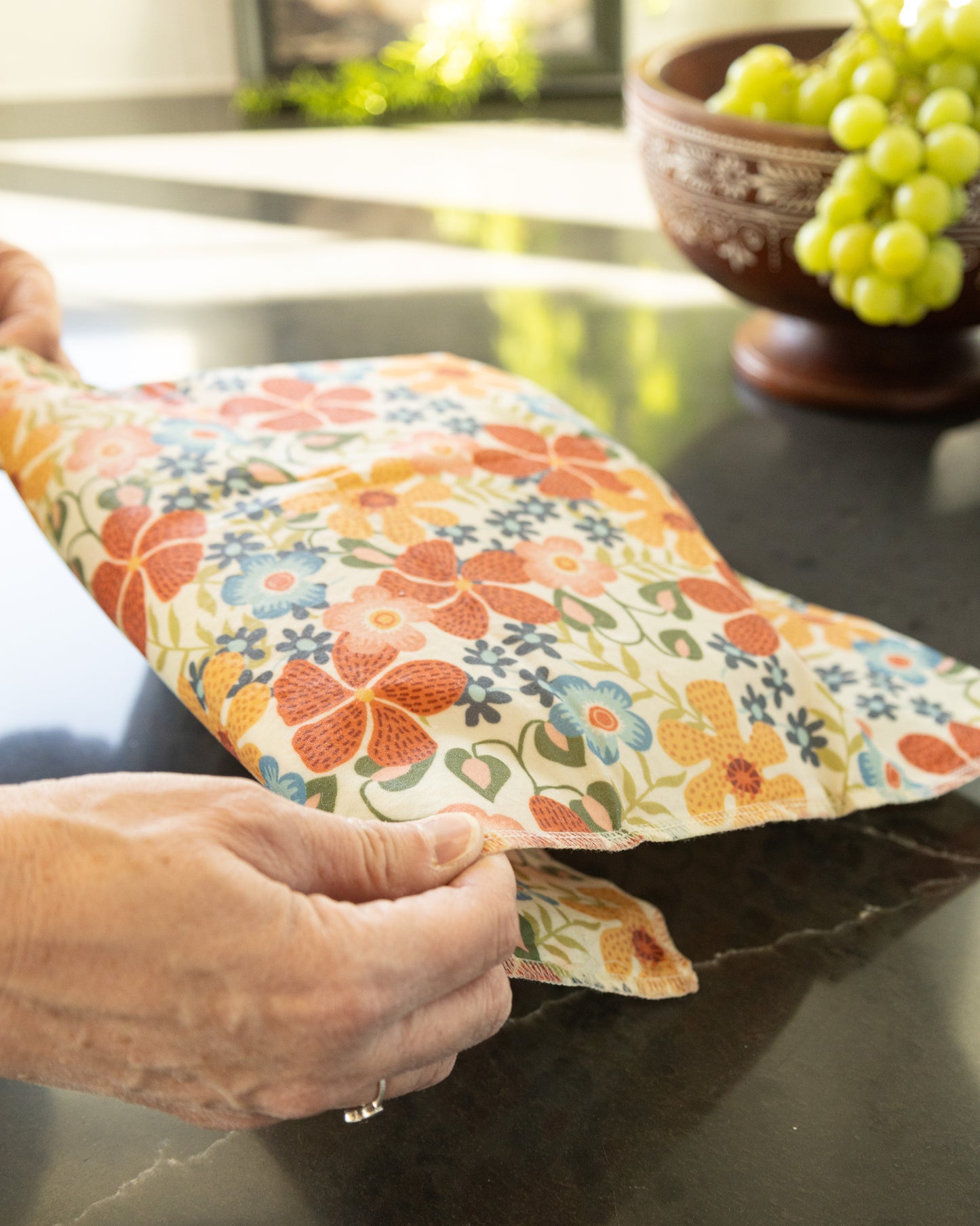 Beeswax Bread Bag - Mauve Bees